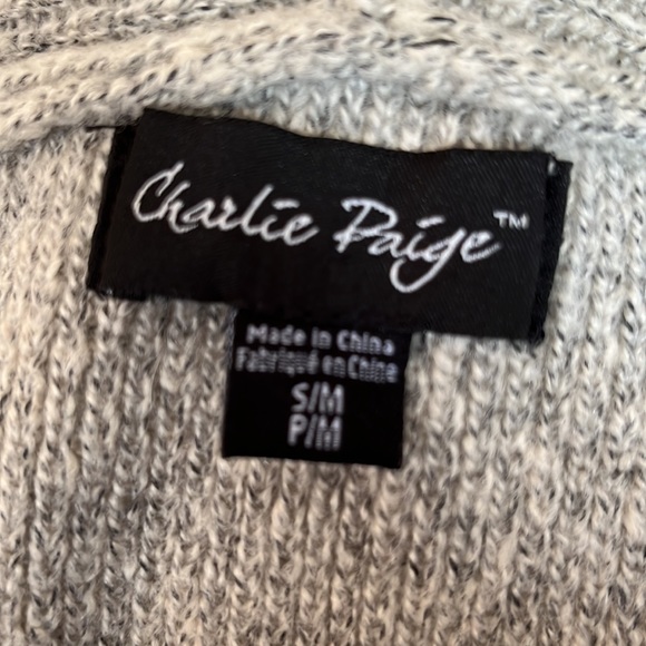 Charlie Paige Long Gray and Cream Marled Sweater Vest Cardigan, Size S/M - Picture 5 of 5